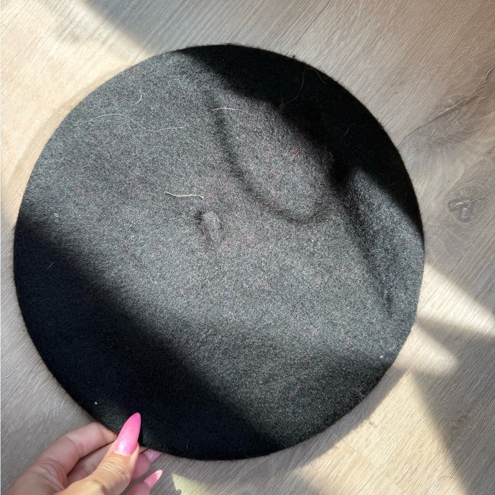 Classic Black Beret